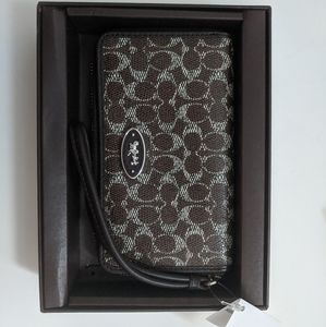 Coach Zippered Wallet Brown Clutch